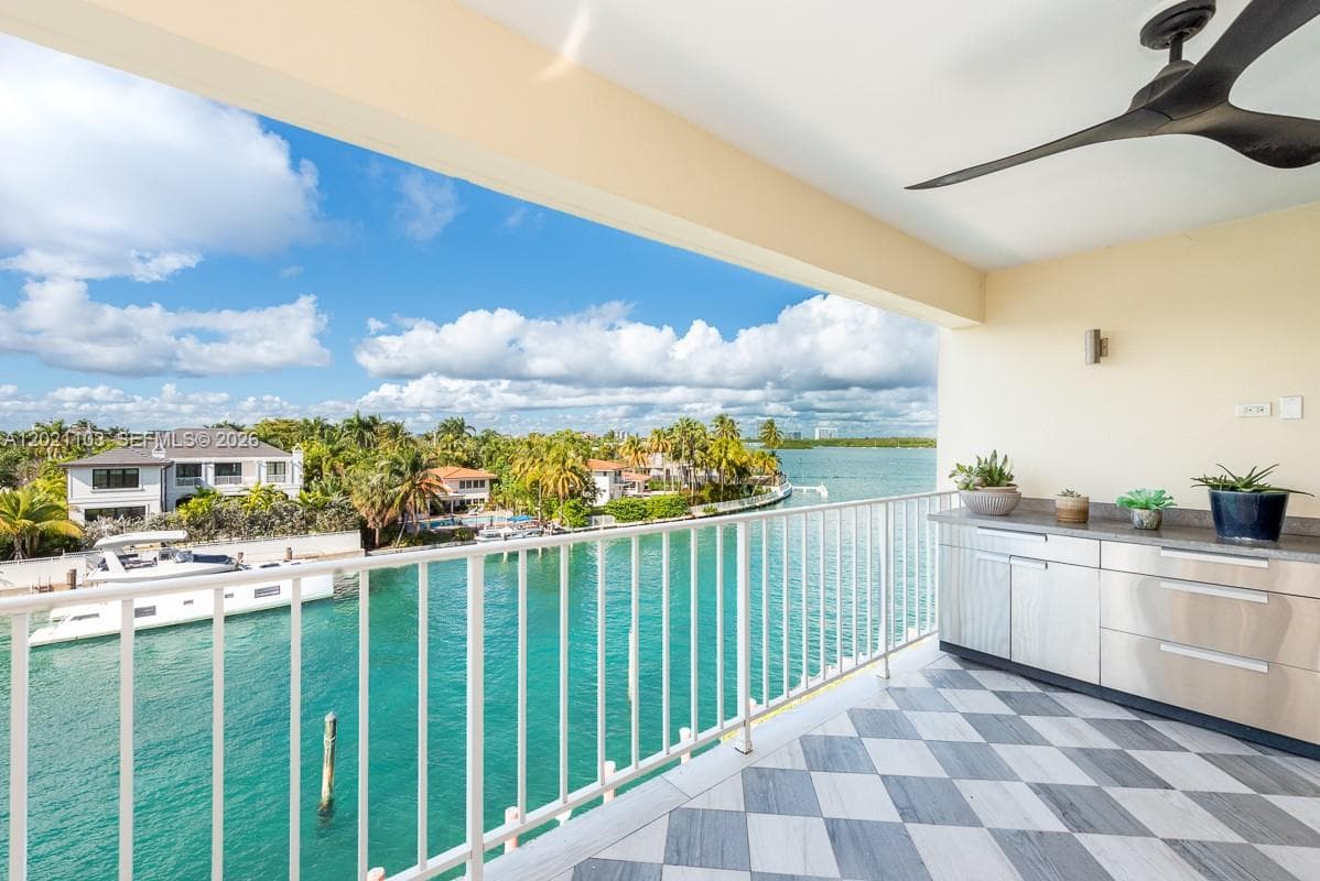 10180 W Bay Harbor Dr # 4A, Bay Harbor Islands, FL 33154 photo 3
