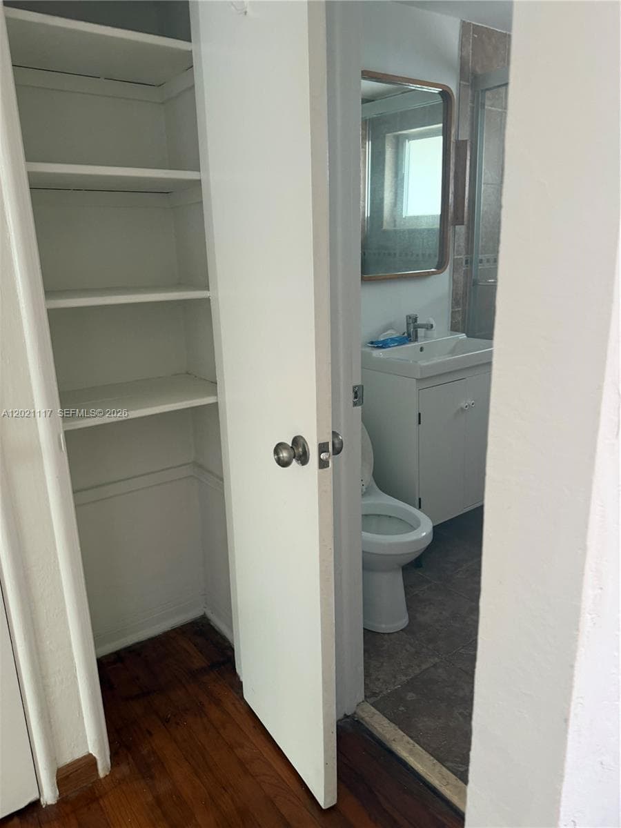 500 77th St # 2, Miami Beach, FL 33141 photo 3