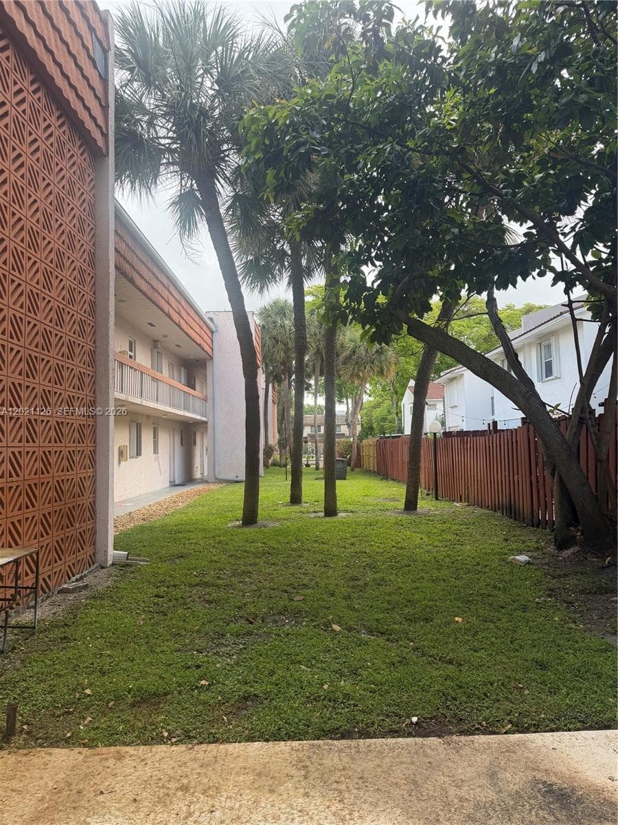 7610 Stirling Rd # 205G, Davie, FL 33024 photo 3