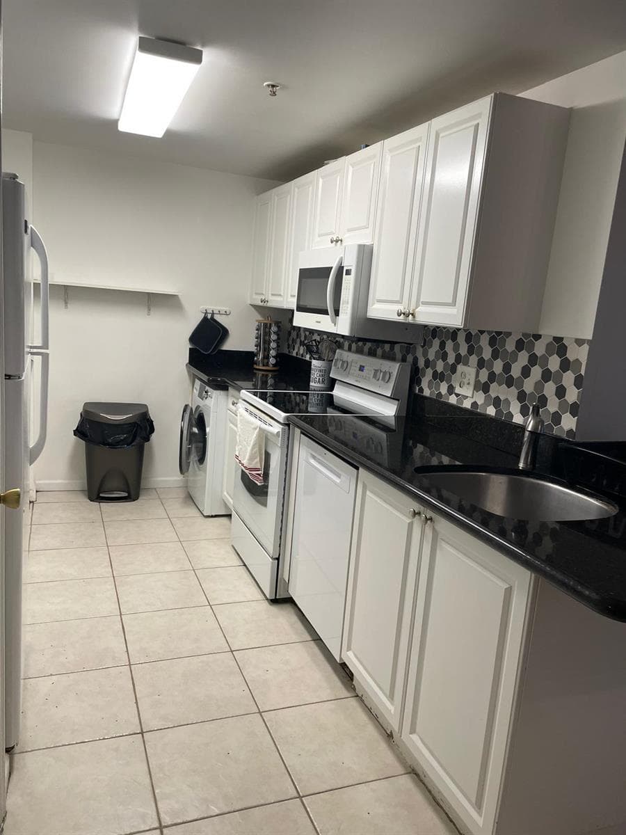 2060 Greenview Shores Boulevard # 319, Wellington, FL 33414 photo 4