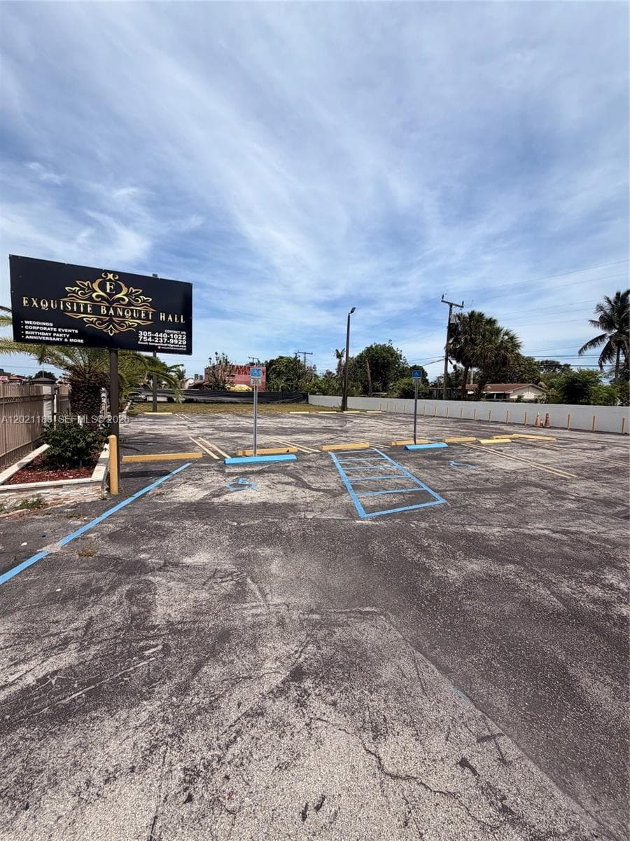 920 NW 119th St, Miami, FL 33168 photo 4