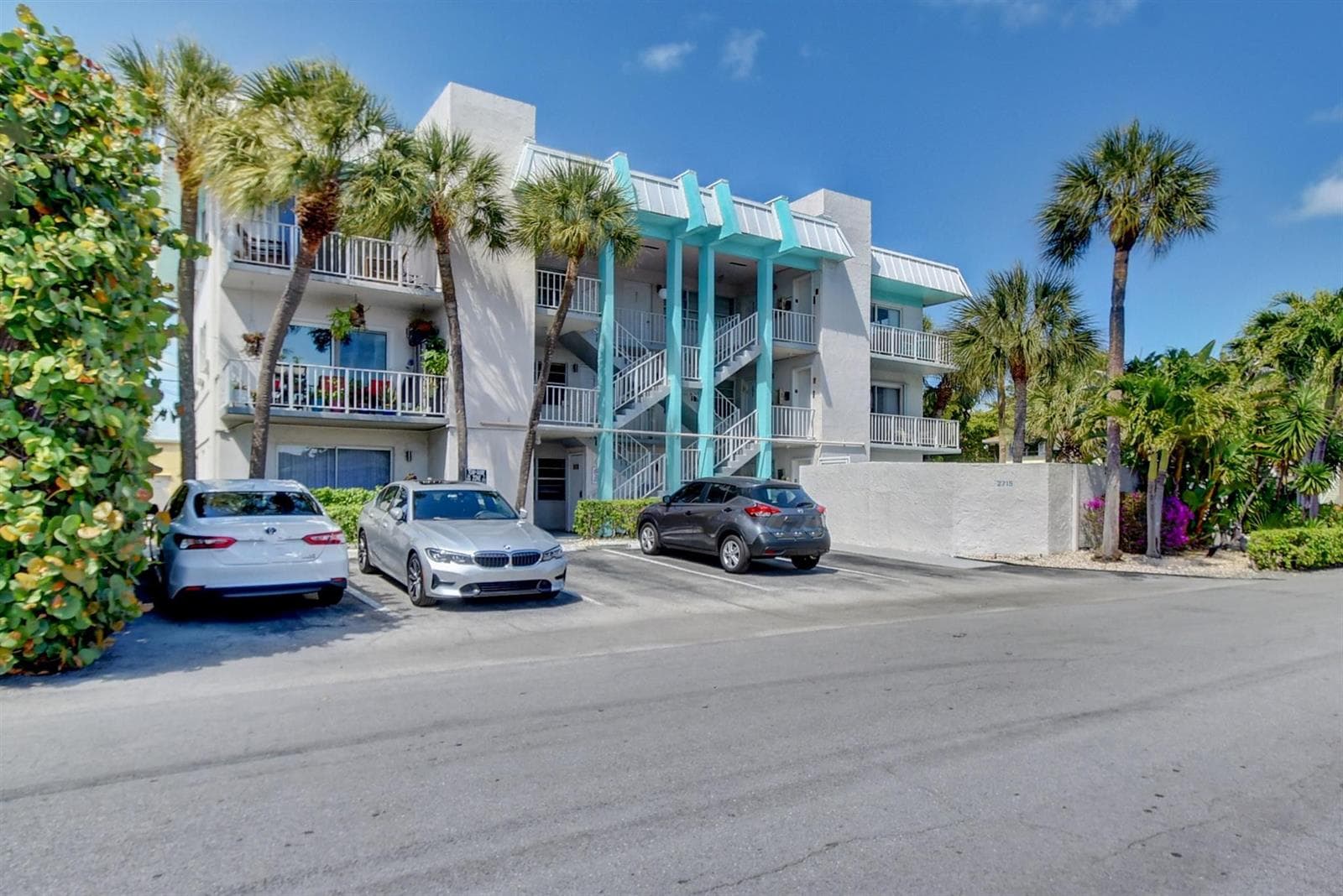 2715 NE 49th Street, Fort Lauderdale, FL 33308 photo 2