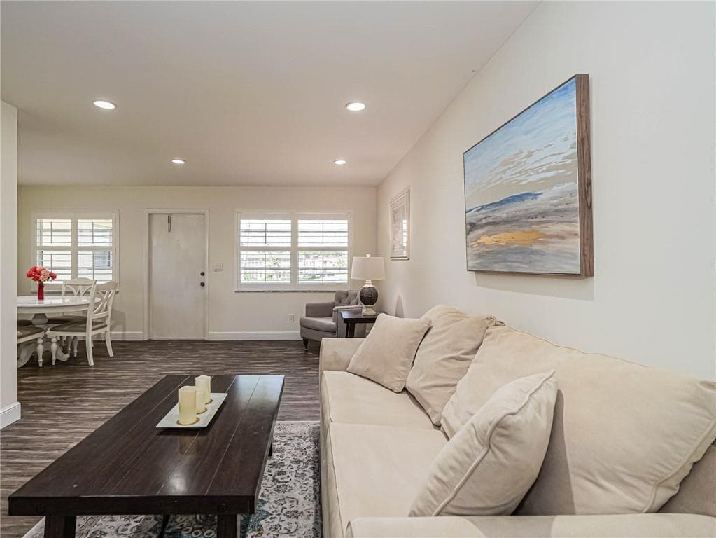 76 Royal Oak Drive # 205, Vero Beach, FL 32962 photo 2