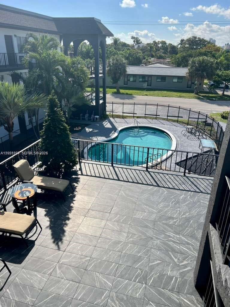 1100 NE 9th Ave # 305, Fort Lauderdale, FL 33304 photo 3