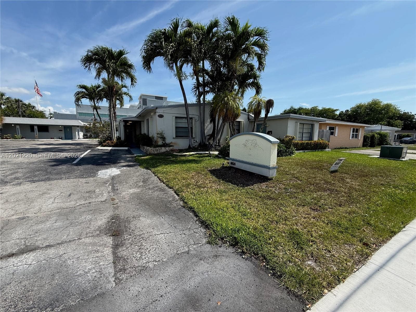 5935 Taft St, Hollywood, FL 33021