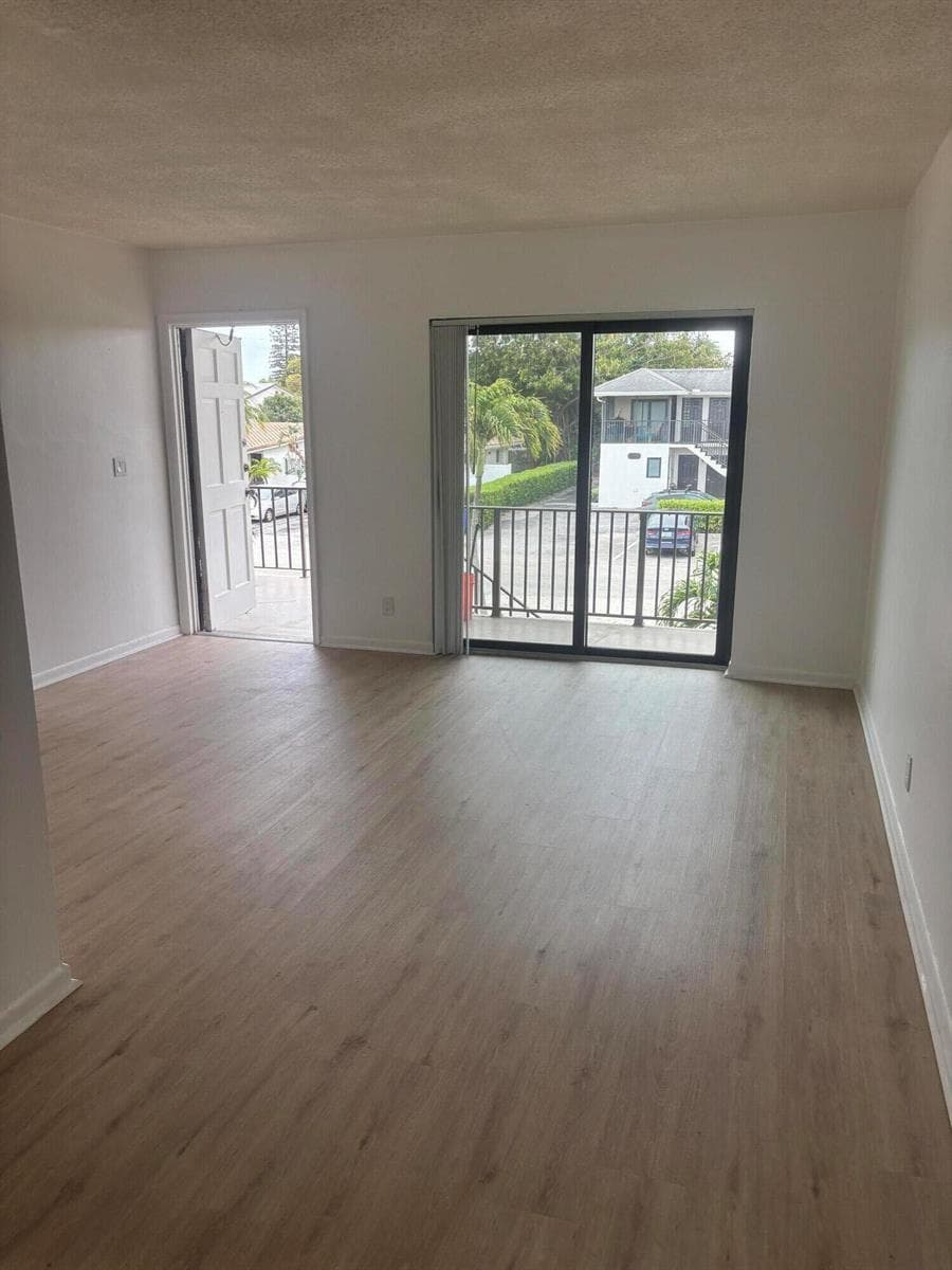 521 NE 45th Street, Boca Raton, FL 33431 photo 3