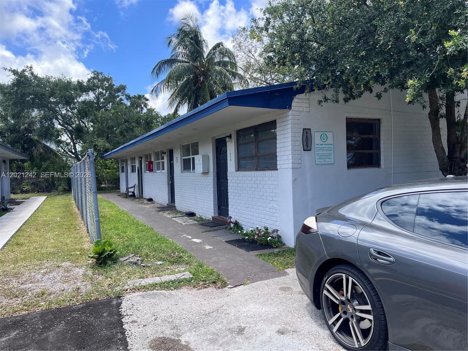 109 NW 14th Way # 1-4, Dania Beach, FL 33004