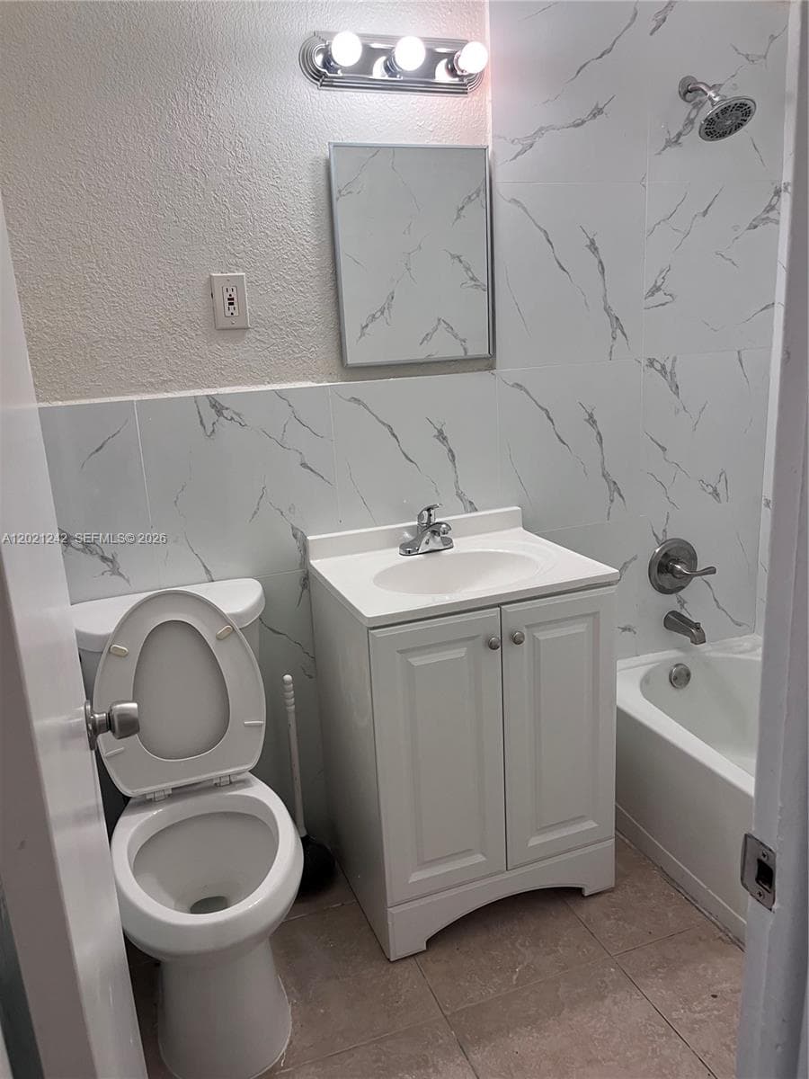 109 NW 14th Way # 1-4, Dania Beach, FL 33004 photo 5