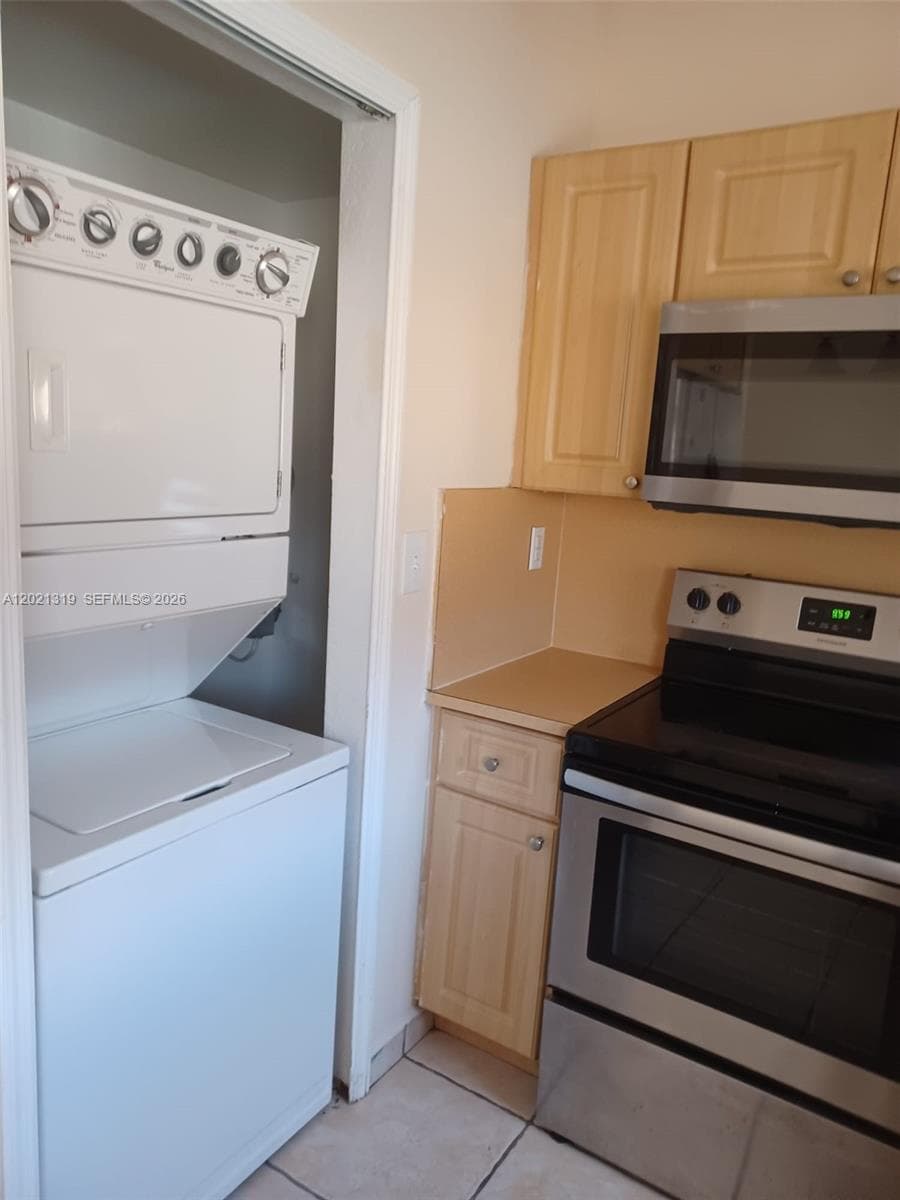17316 NW 74th Ave # 202, Hialeah, FL 33015 photo 5