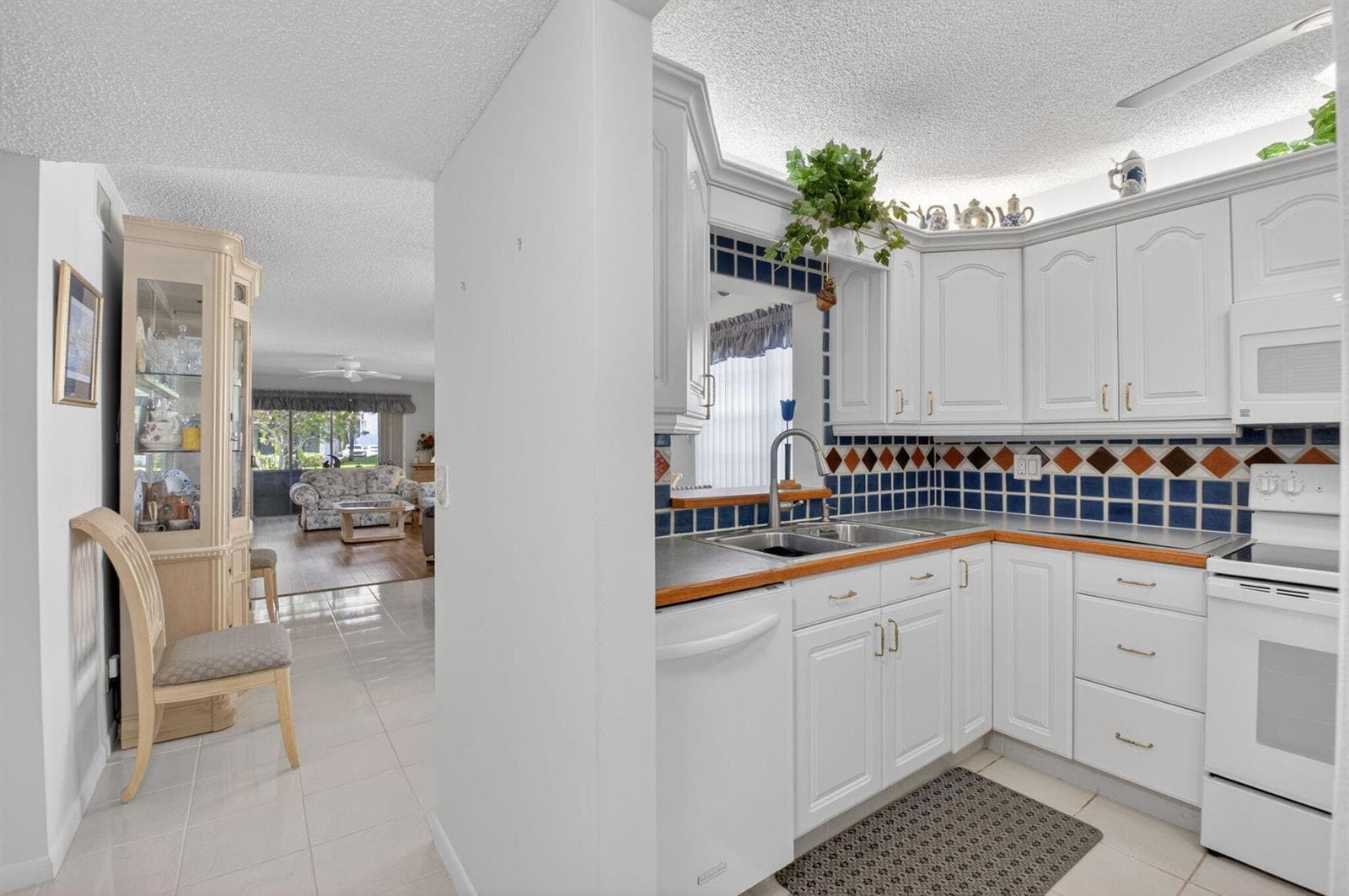 2935 SW 22nd Avenue # 108, Delray Beach, FL 33445 photo 5