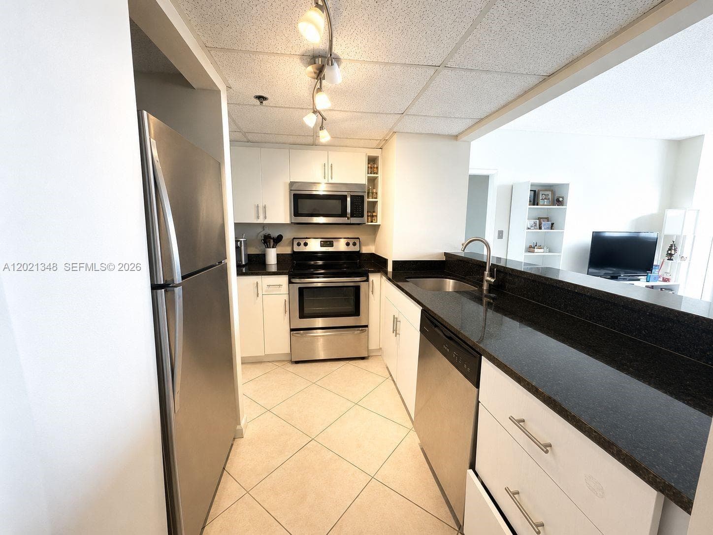 540 Brickell Key Dr # 1801, Miami, FL 33131 photo 2