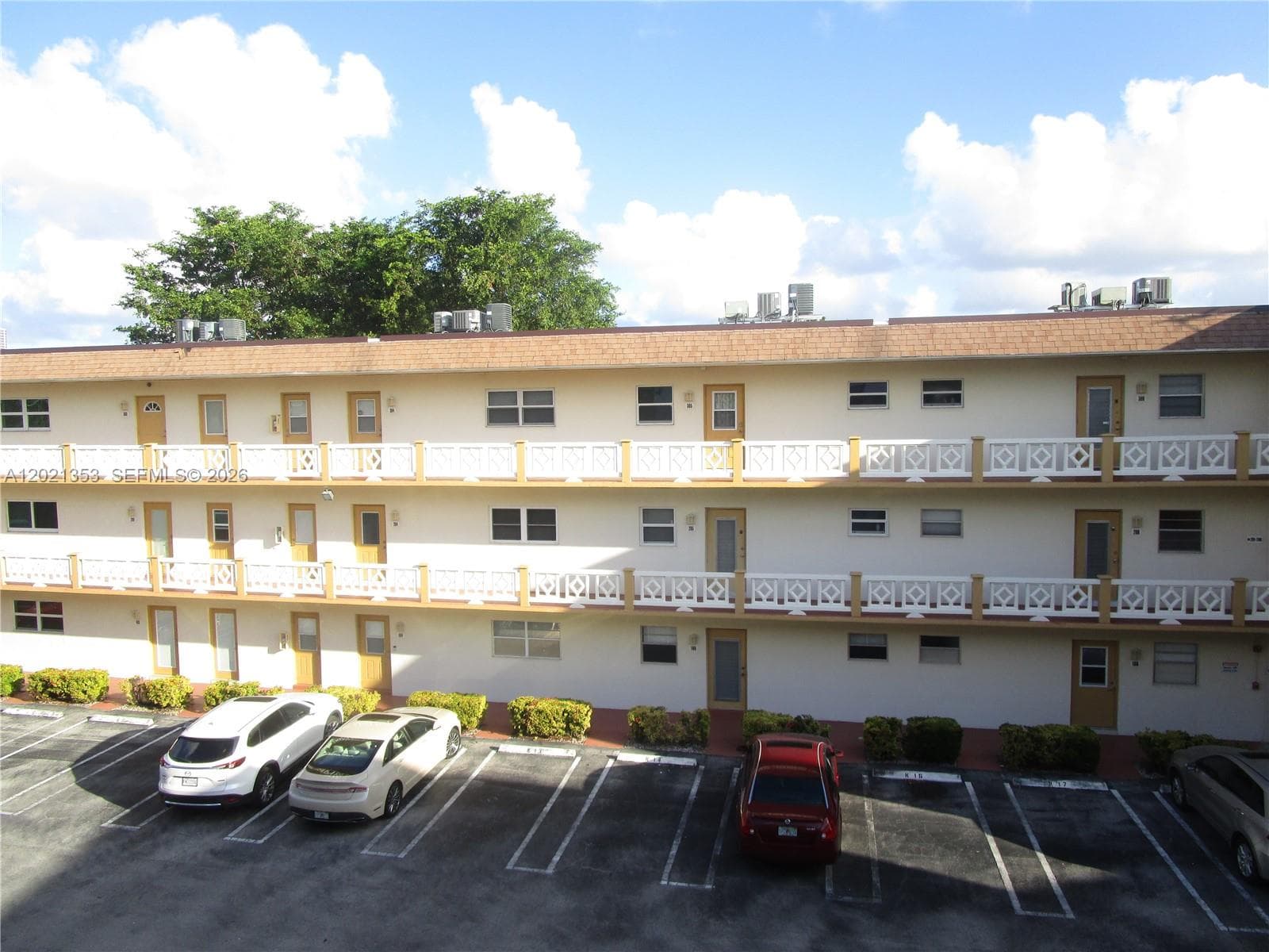 5111 W OAKLAND PARK BLVD # 301, Lauderdale Lakes, FL 33313 photo 3
