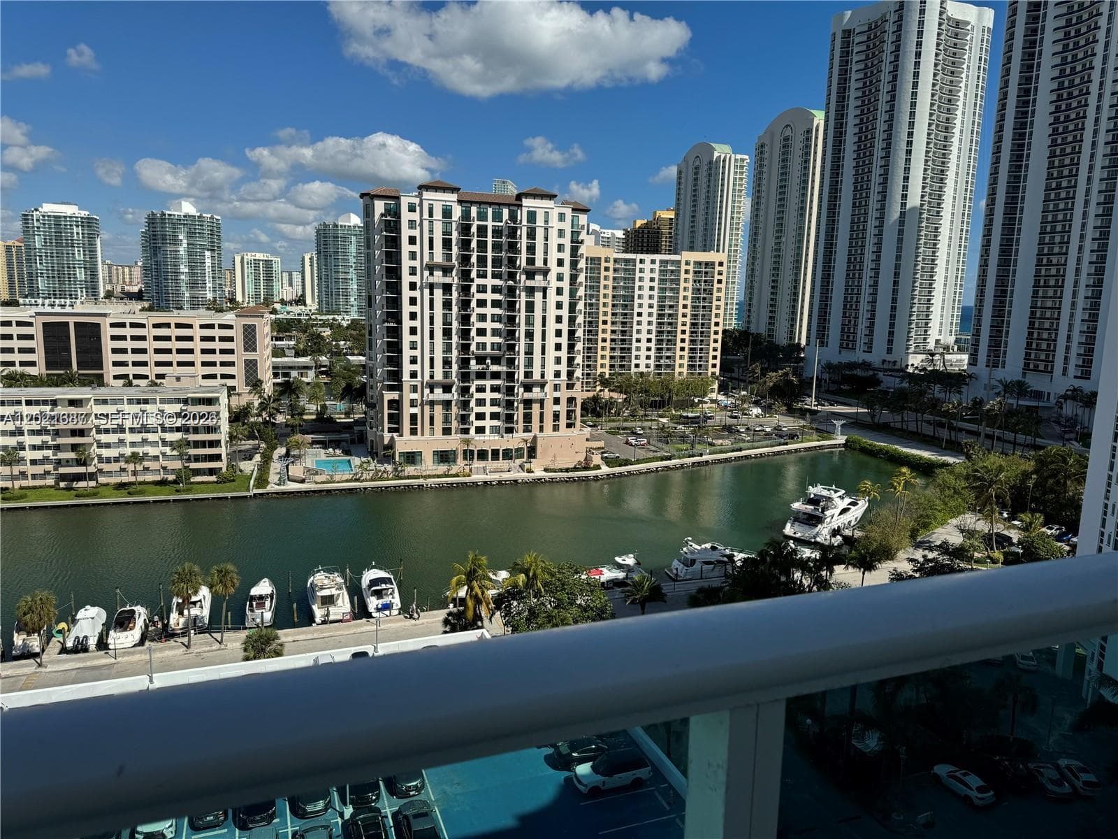 100 Bayview Dr # 1428, Sunny Isles Beach, FL 33160 photo 3