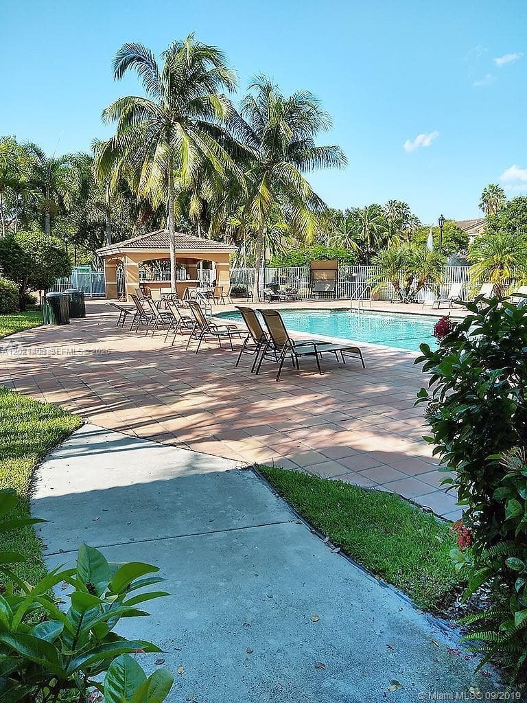 3870 Lyons Rd # 209-8, Coconut Creek, FL 33073