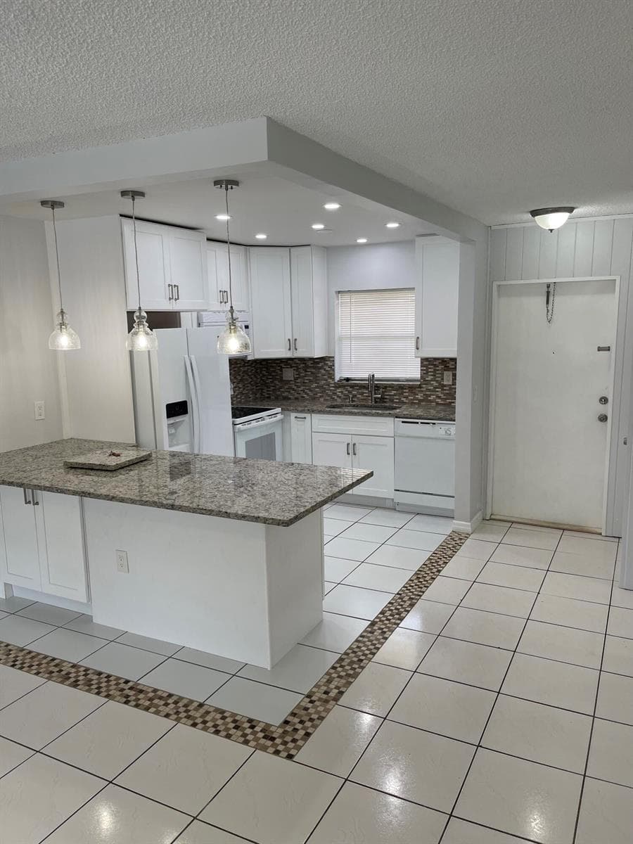440 SE 2nd Avenue # 5, Deerfield Beach, FL 33441 photo 2