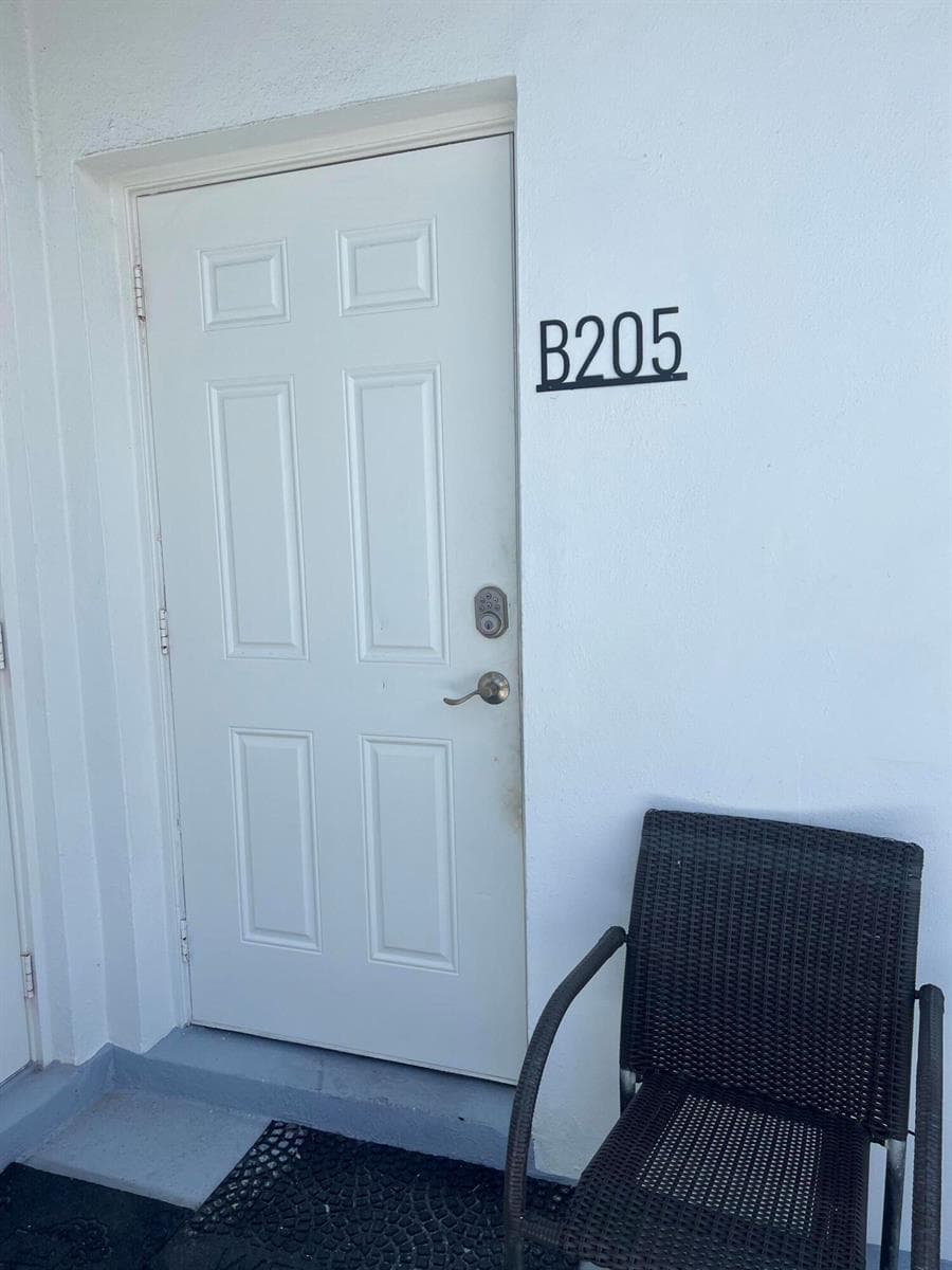 322 Harding Street # B205, Hollywood, FL 33019 photo 4