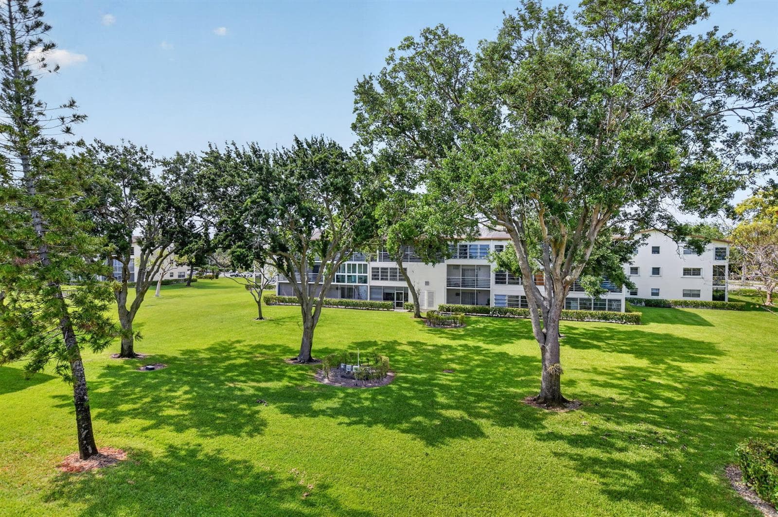 415 Mansfield # J, Boca Raton, FL 33434 photo 3