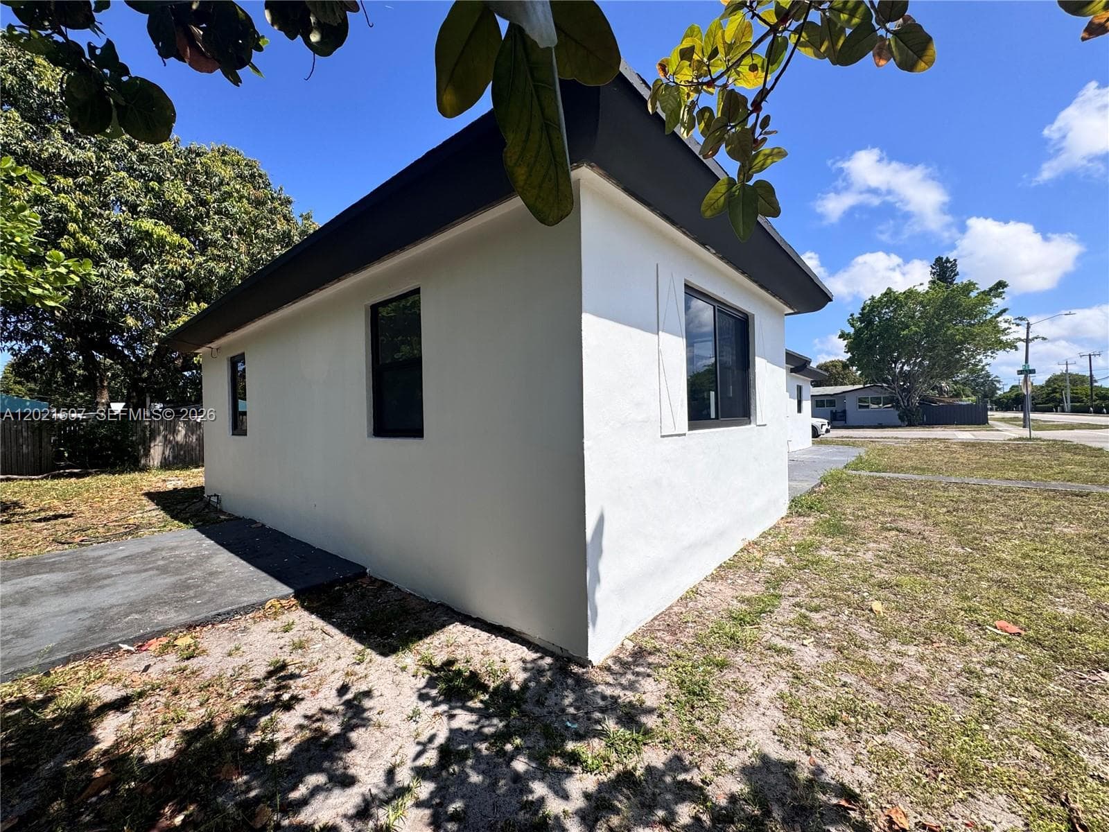 16301 NW 32nd Ave, Miami Gardens, FL 33054 photo 3