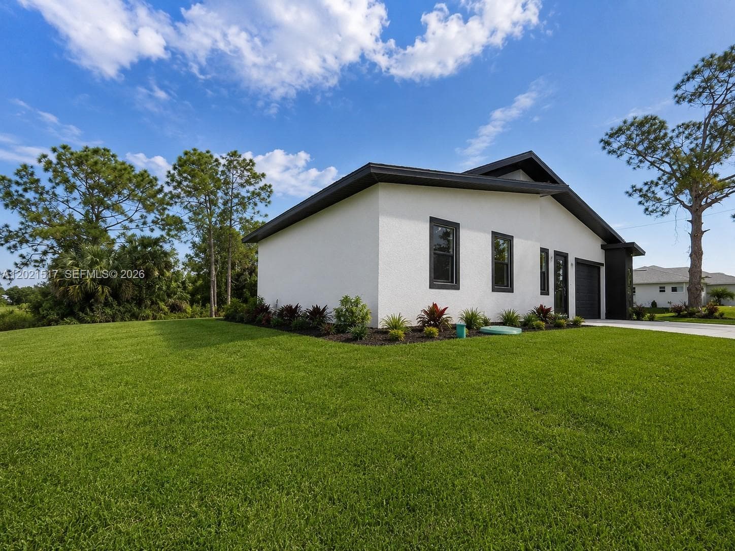 703 LONG ISLAND, Lehigh Acres, FL 33974 photo 2