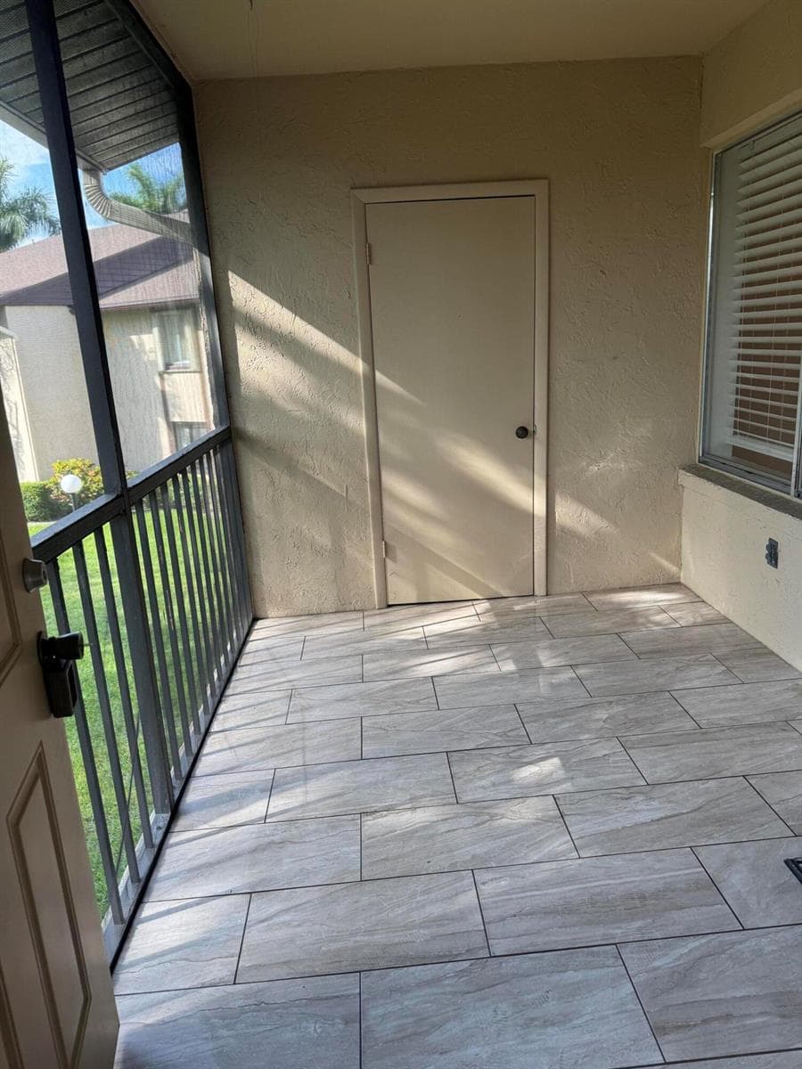 435 Pine Glen Lane # C-2, FL 33463 photo 5
