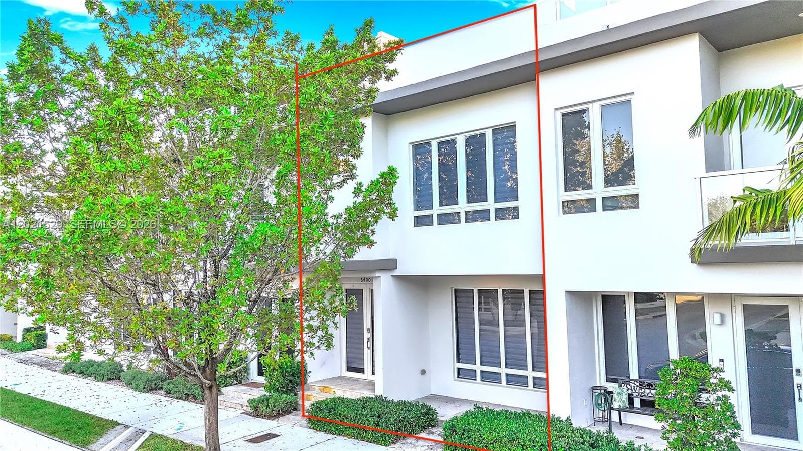 6400 NW 105th Pl, Doral, FL 33178 photo 2