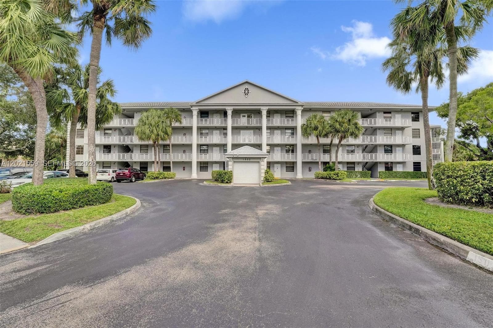 1502 Whitehall Dr # 305, Davie, FL 33324 photo 2