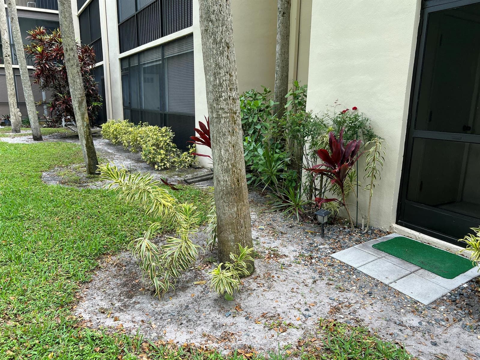 5220 Las Verdes Circle # 101, Delray Beach, FL 33484 photo 3