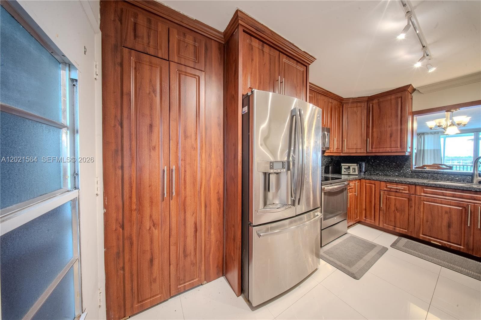 1660 NE 191st St # 410-1, Miami, FL 33179 photo 3