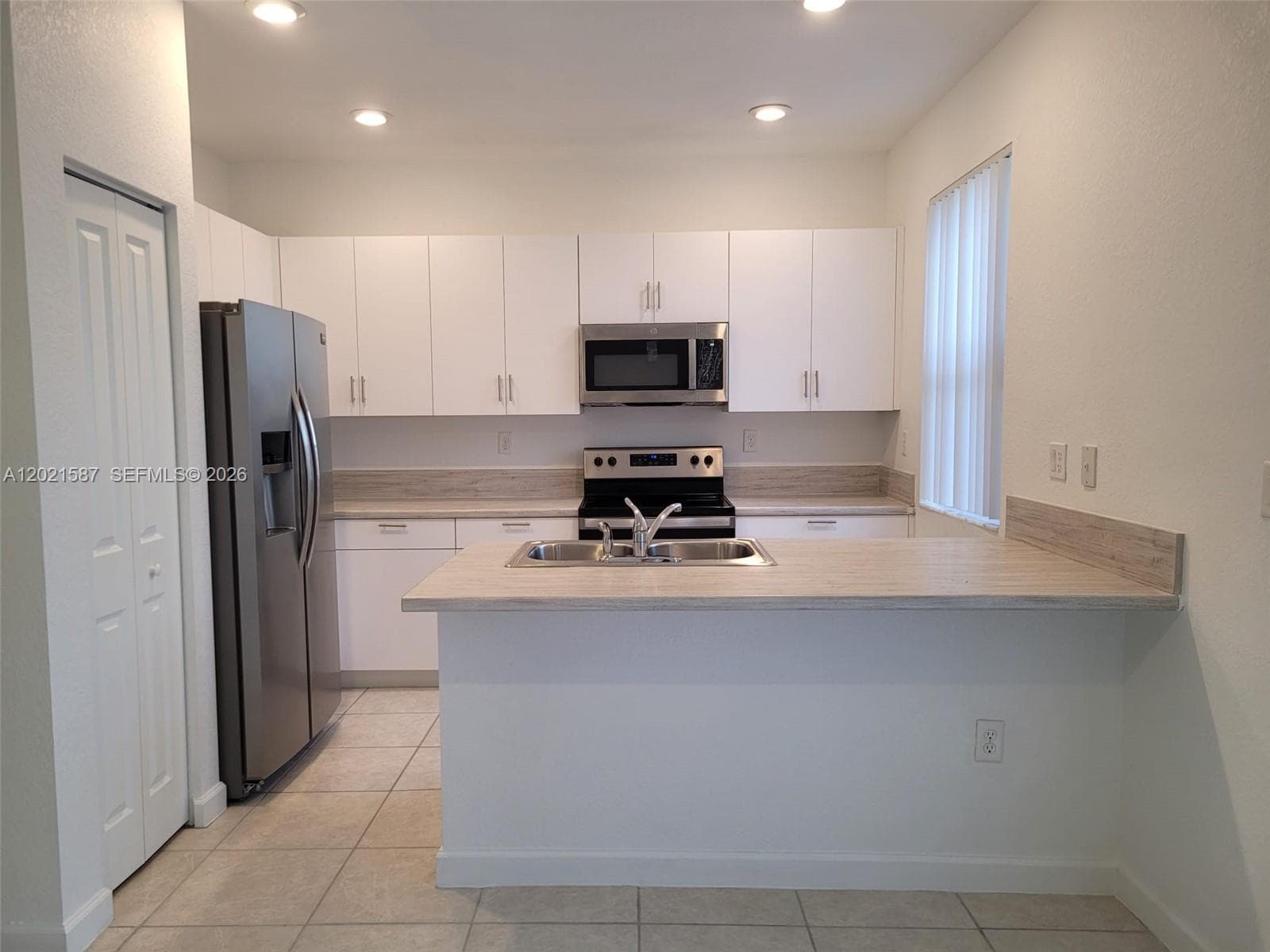 2685 SE 13th St, Homestead, FL 33035 photo 4