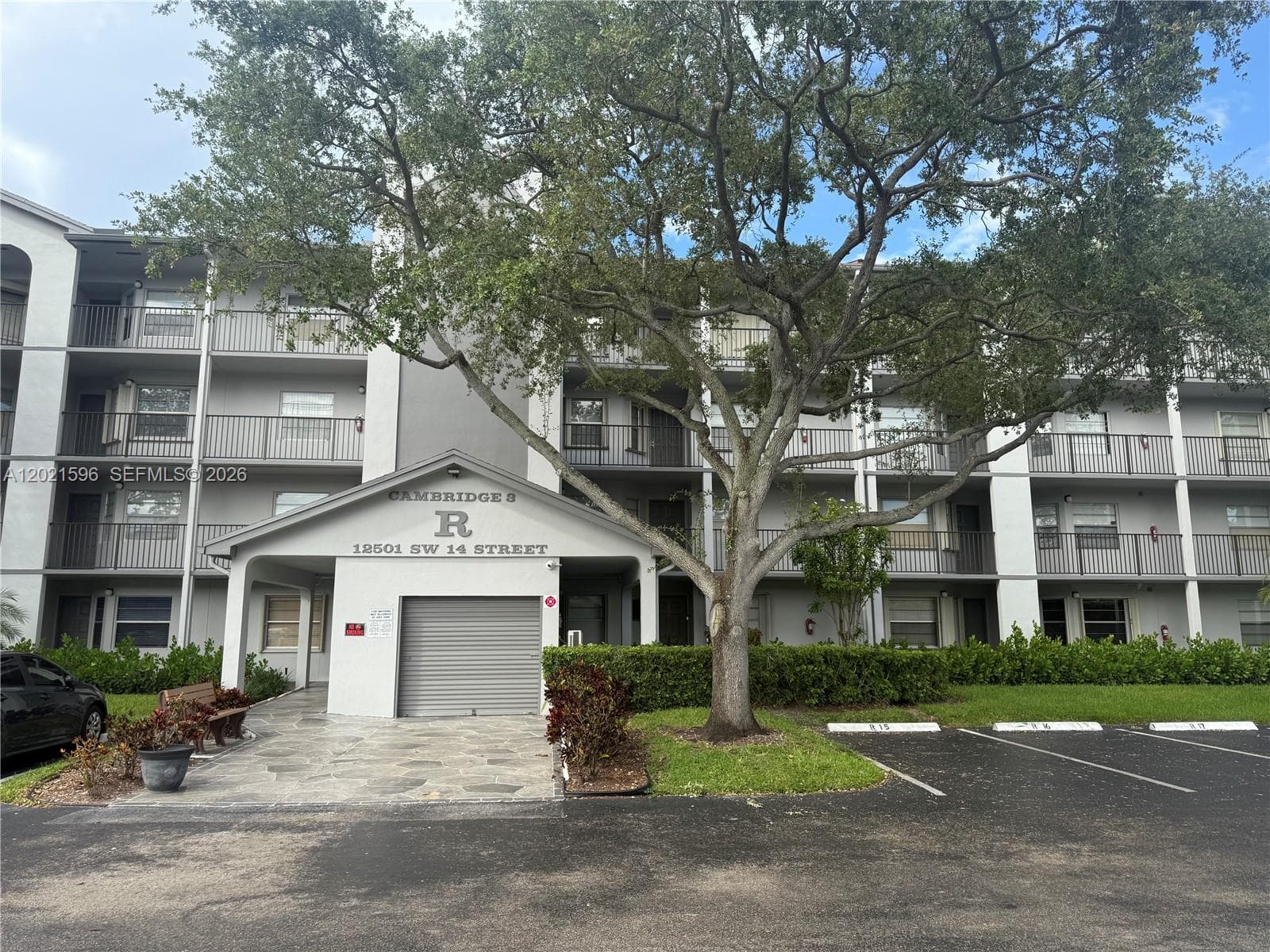 12501 SW 14th St # 314R, Pembroke Pines, FL 33027 photo 2