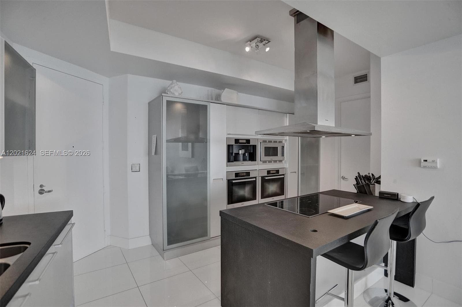 18201 COLLINS AV # 4108, Sunny Isles Beach, FL 33160 photo 4