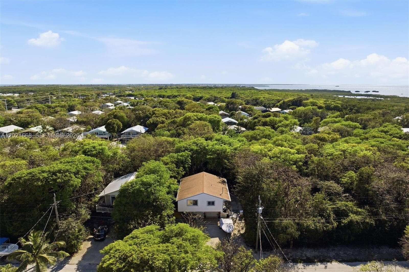 323 Bay View Ave, Key Largo, FL 33037 photo 2