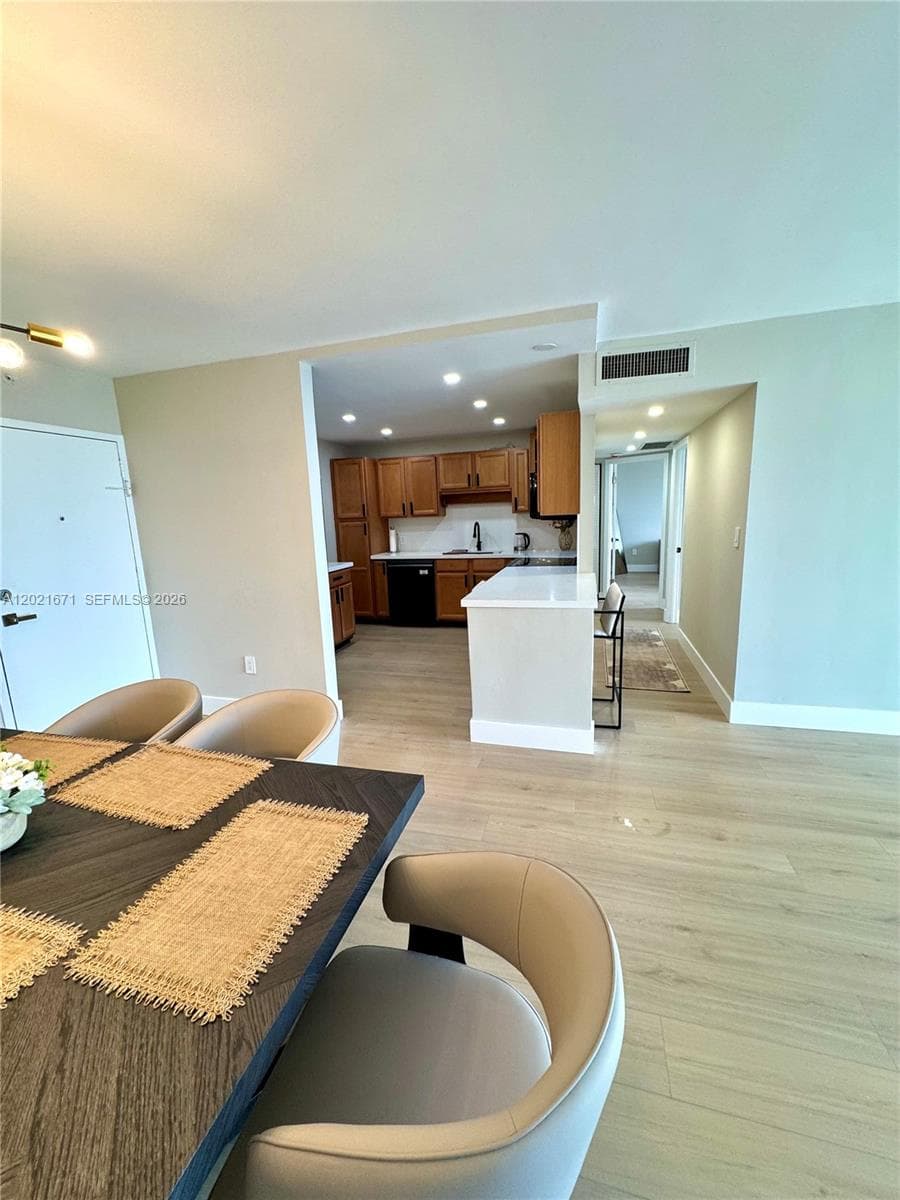 2851 NE 183rd St # 1607E, Aventura, FL 33160 photo 5