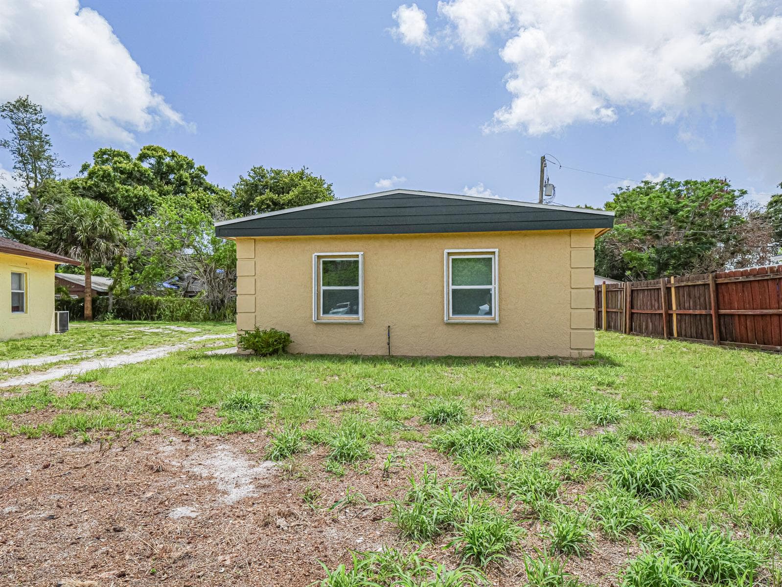4716 29th Avenue, Vero Beach, FL 32967 photo 4