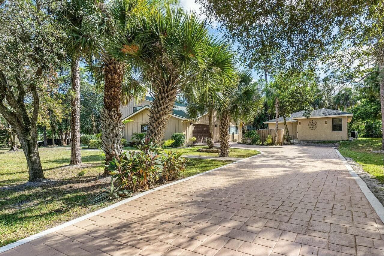 9266 Pinion Drive, Lake Worth, FL 33467 photo 3