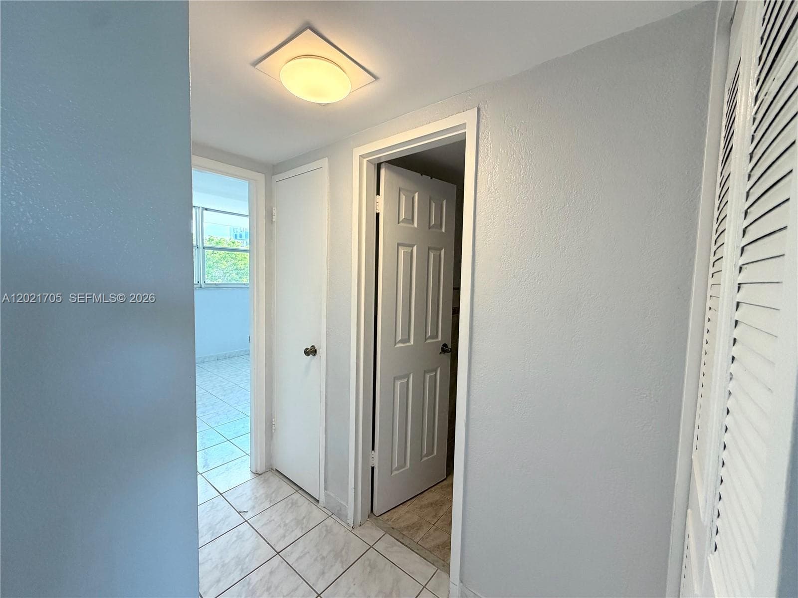3660 NE 166th St # 414, North Miami Beach, FL 33160 photo 4