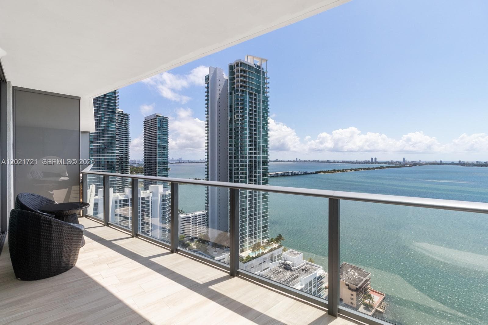 460 NE 28th St # 3105, Miami, FL 33137 photo 2