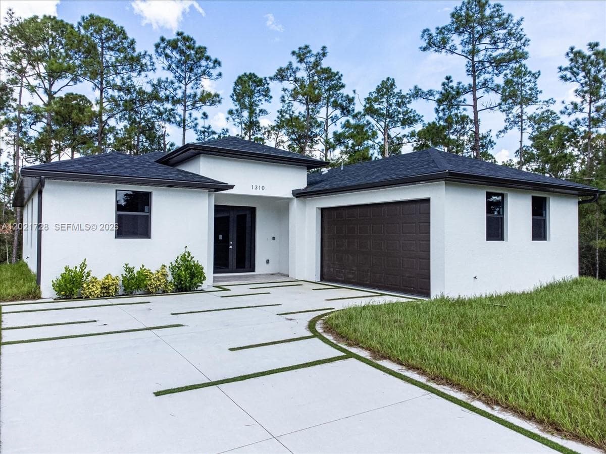 1310 Jefferson Ave, Lehigh Acres, FL 33972 photo 2