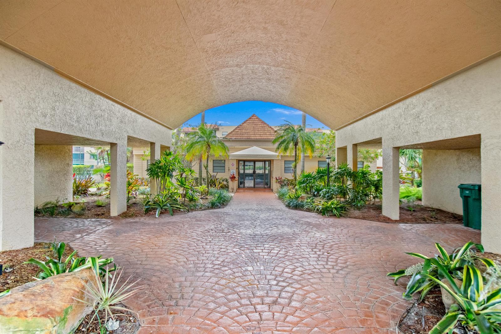 10401 W Broward Boulevard # 209, Plantation, FL 33324 photo 2