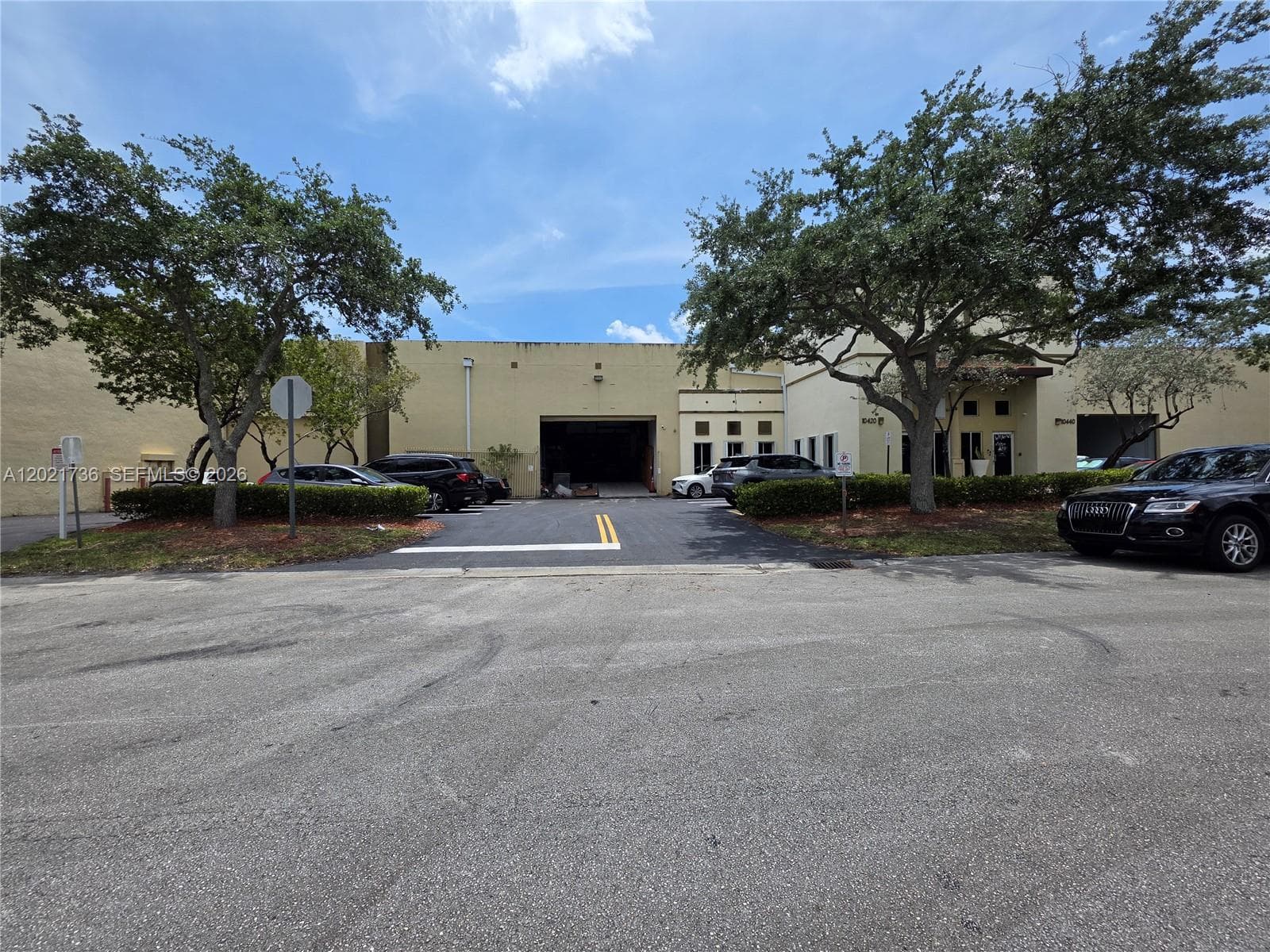 10420 NW 37th Ter, Doral, FL 33178 photo 2