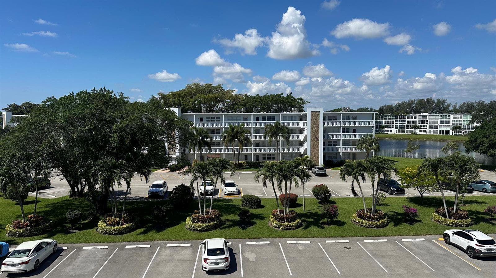 1044 Cambridge C, Deerfield Beach, FL 33442 photo 2