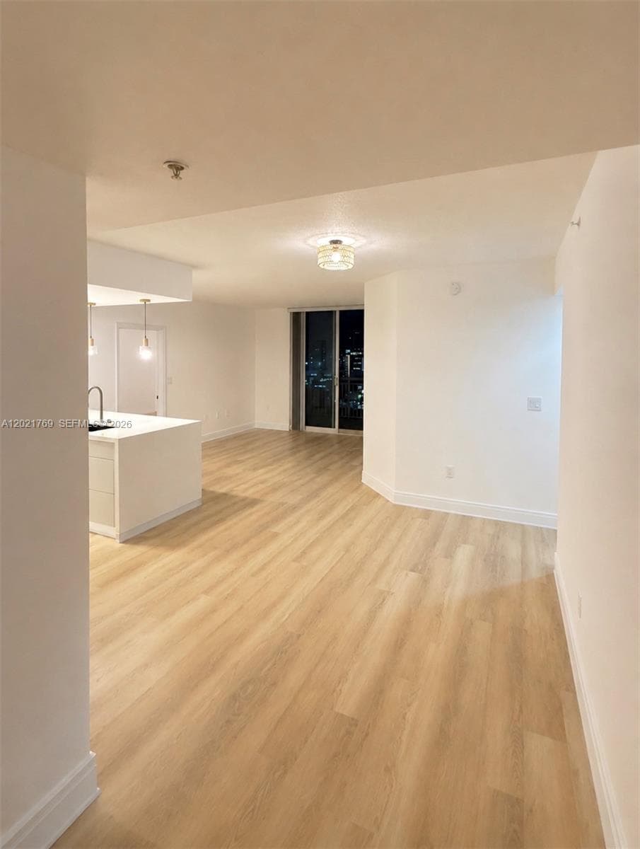275 NE 18th St # 910, Miami, FL 33132 photo 2