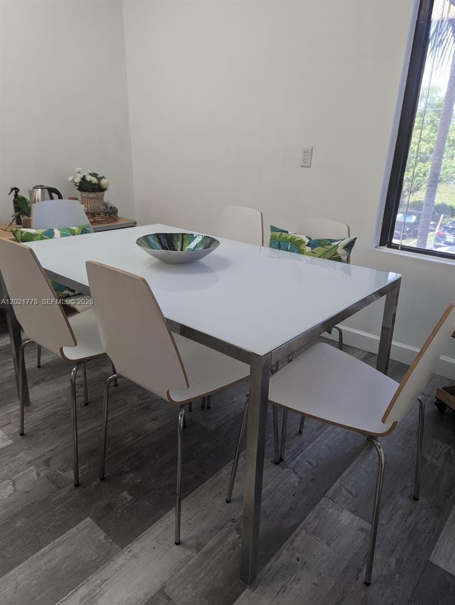 12550 Biscayne Blvd # 220, North Miami, FL 33181 photo 5