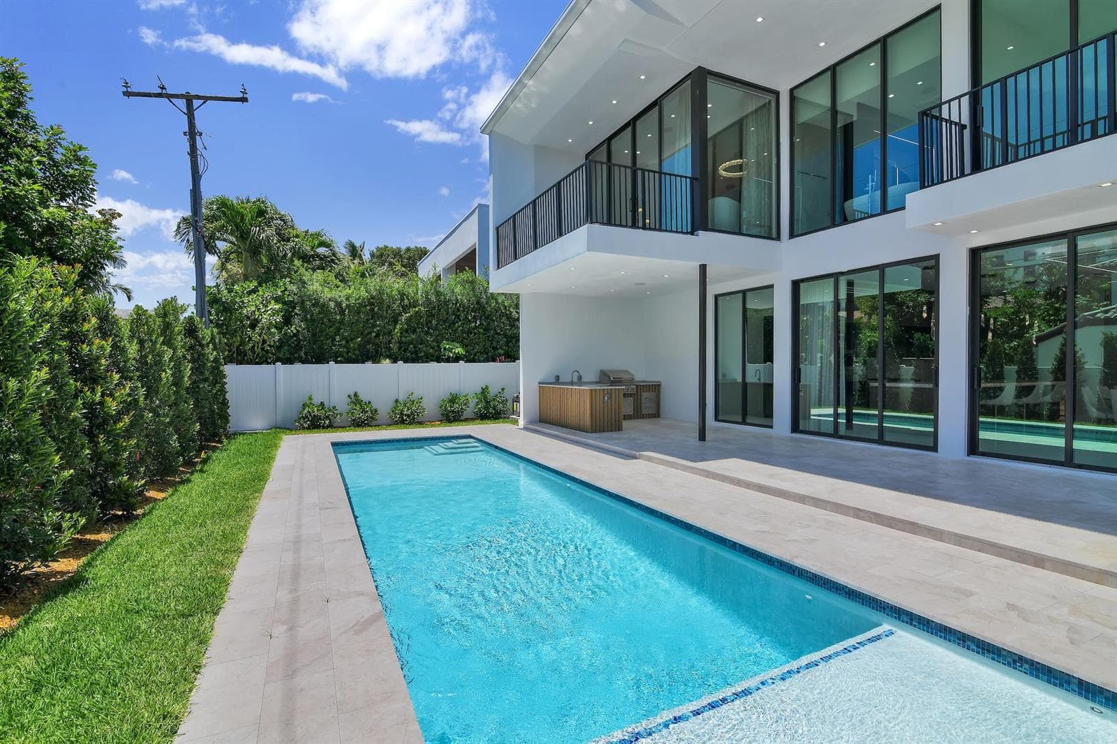 344 NE 2nd Street, Boca Raton, FL 33432 photo 3