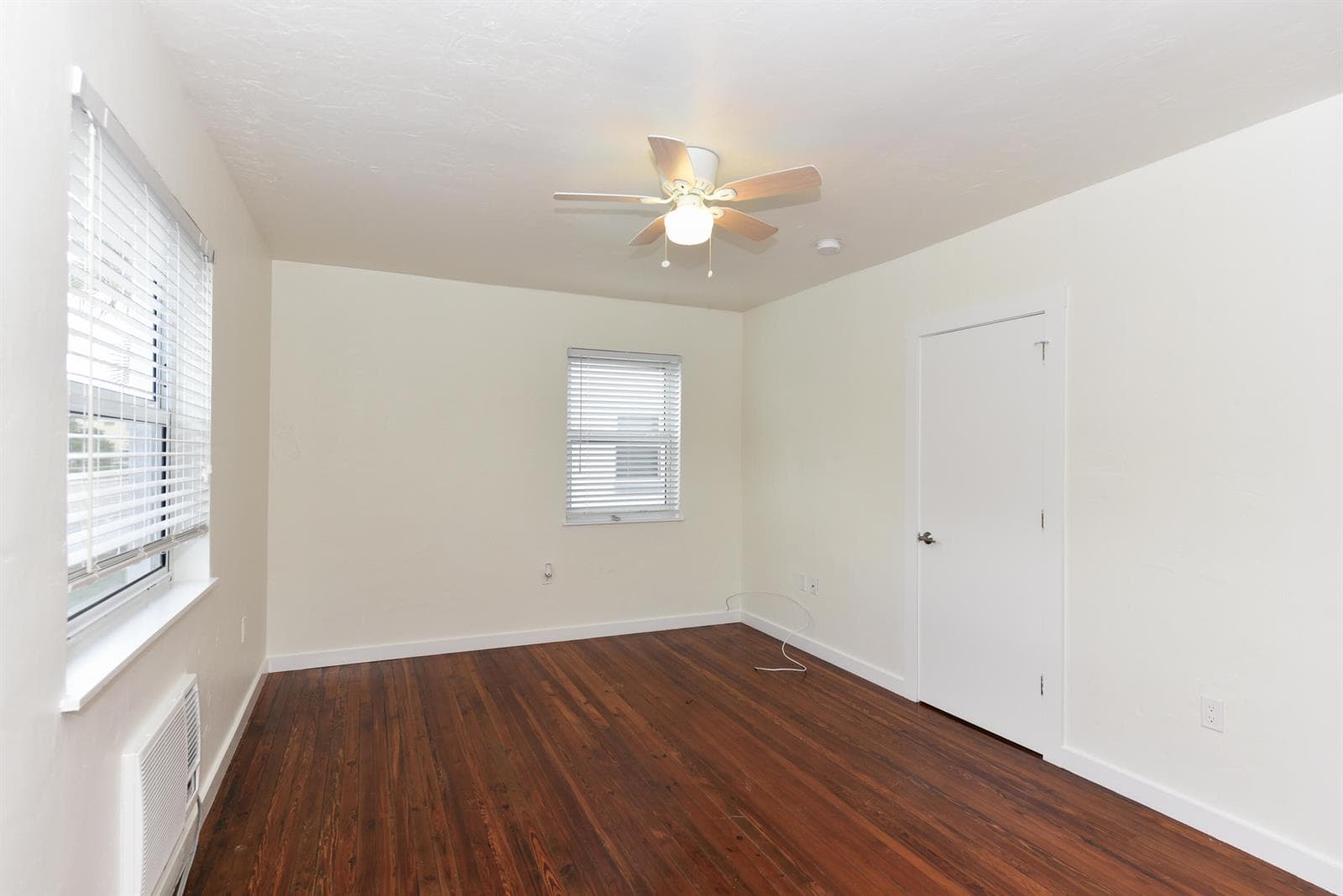 717 2nd Ave # 5, FL 33460 photo 2
