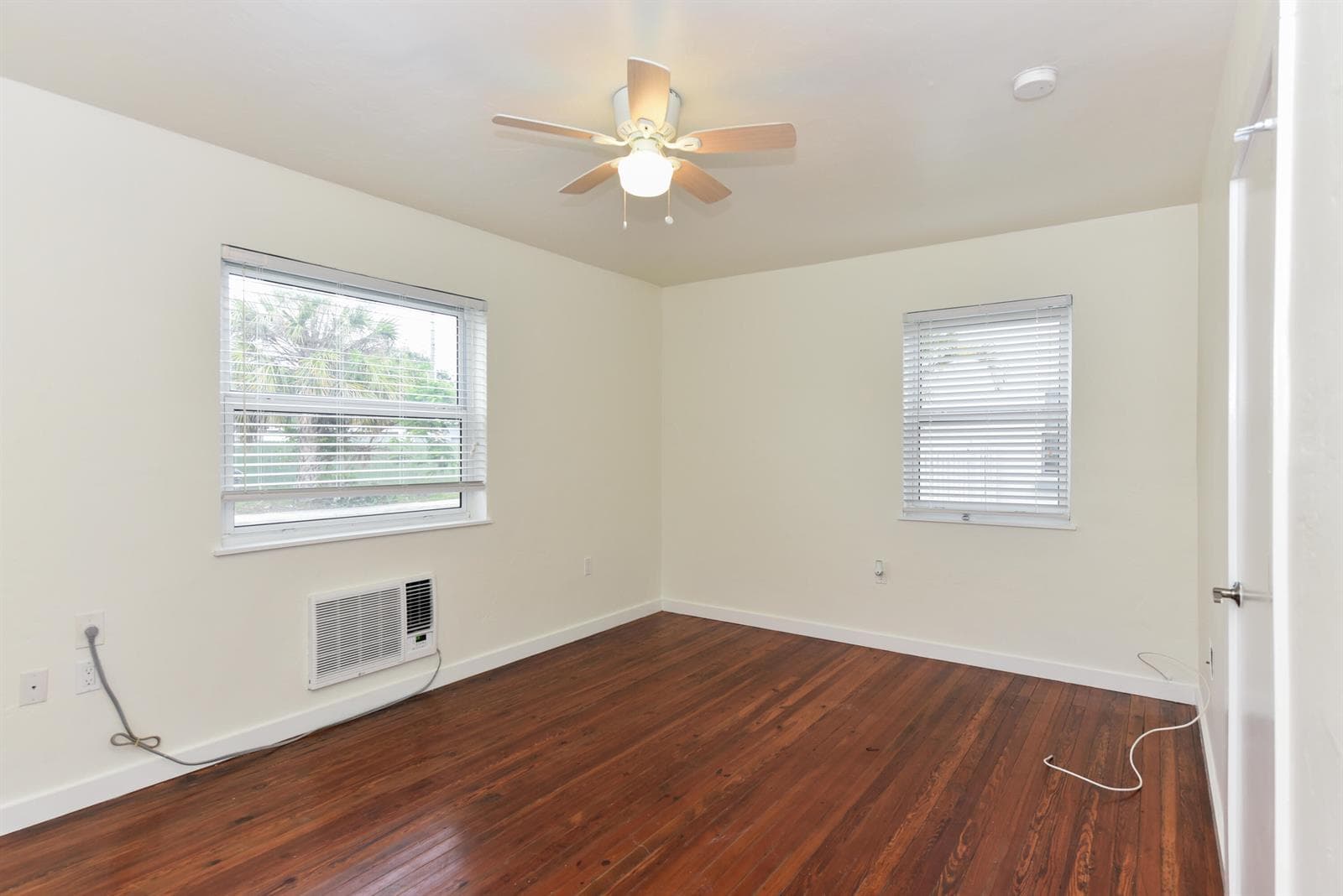 717 2nd Ave # 5, FL 33460 photo 4
