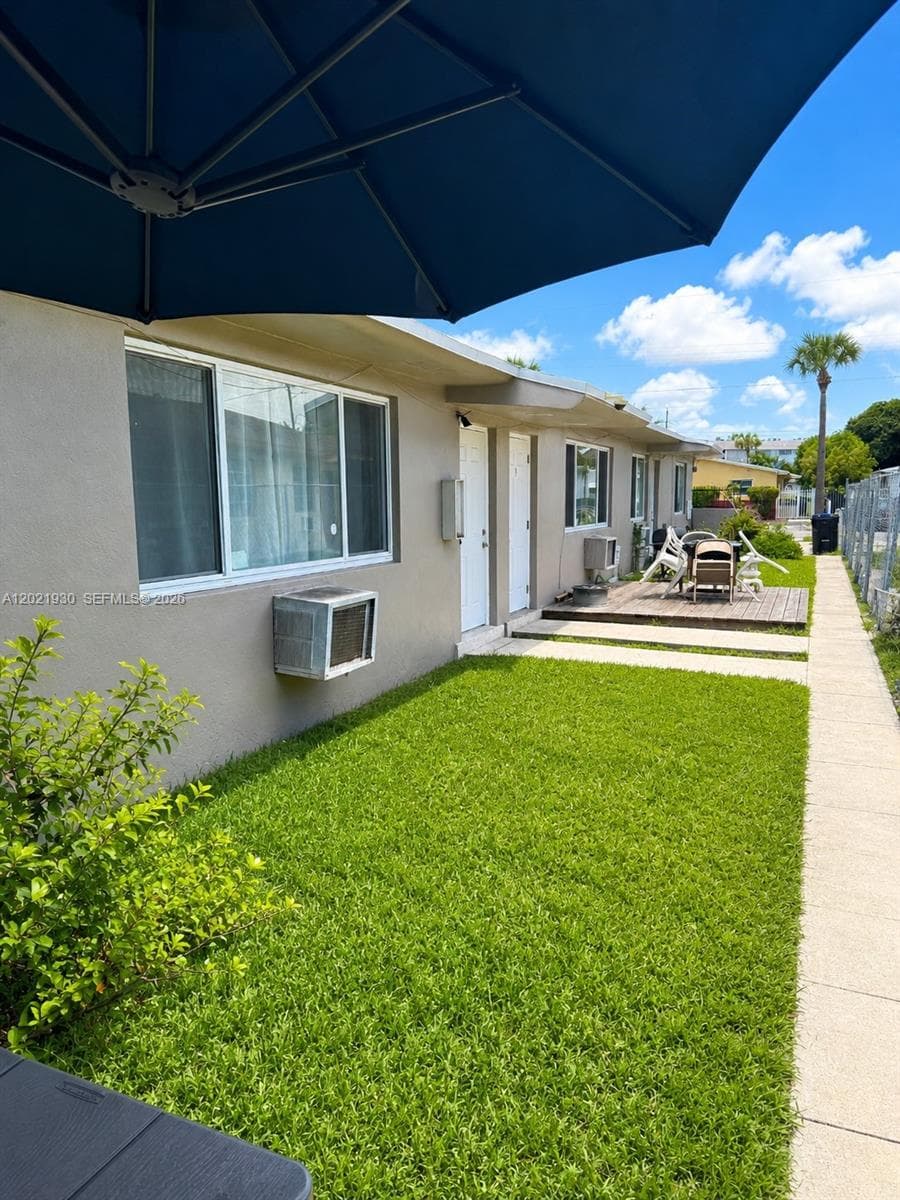 16031 NE 19th Pl, North Miami Beach, FL 33162 photo 5