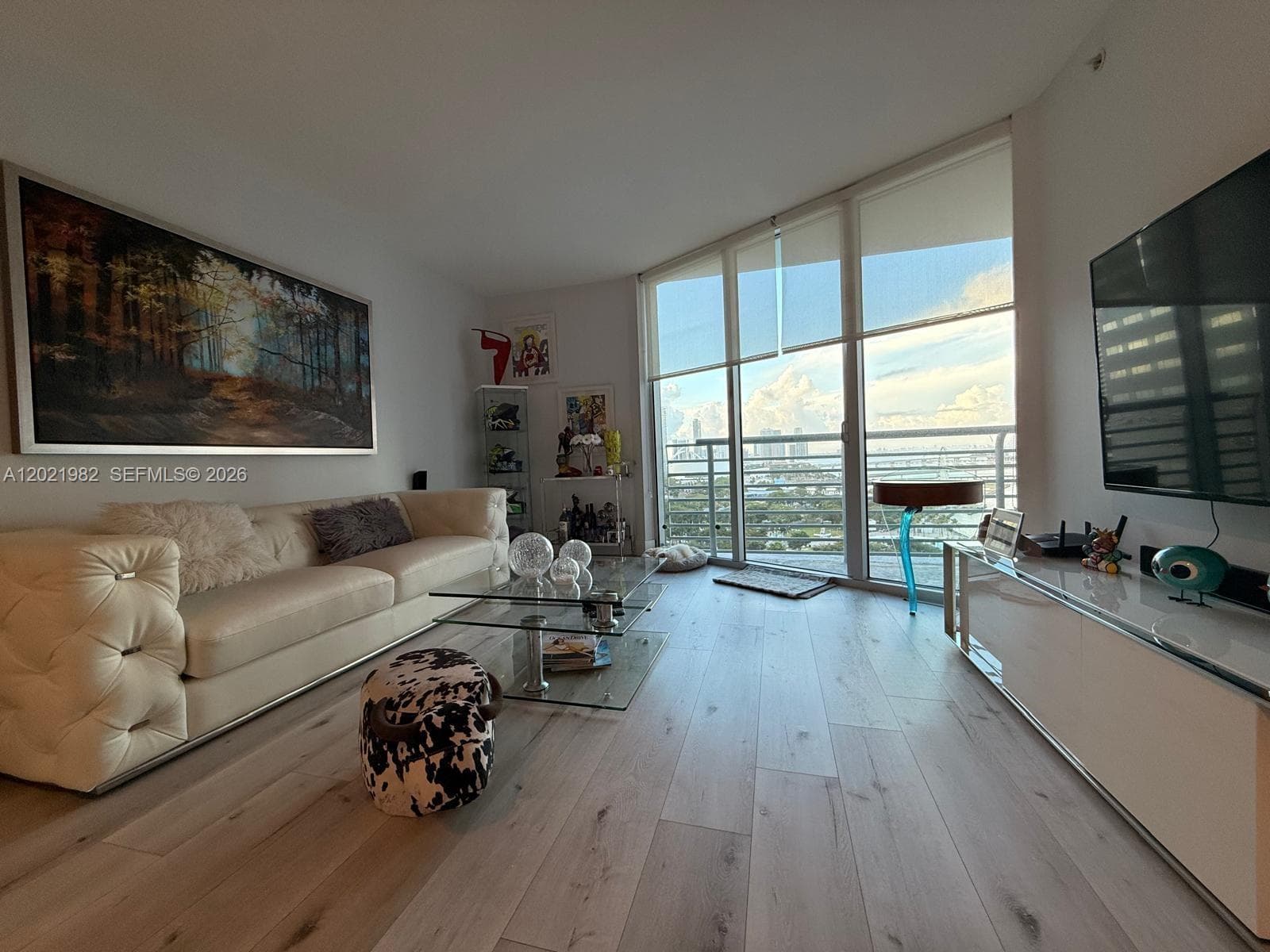 325 S Biscayne Blvd # 2024, Miami, FL 33131 photo 3