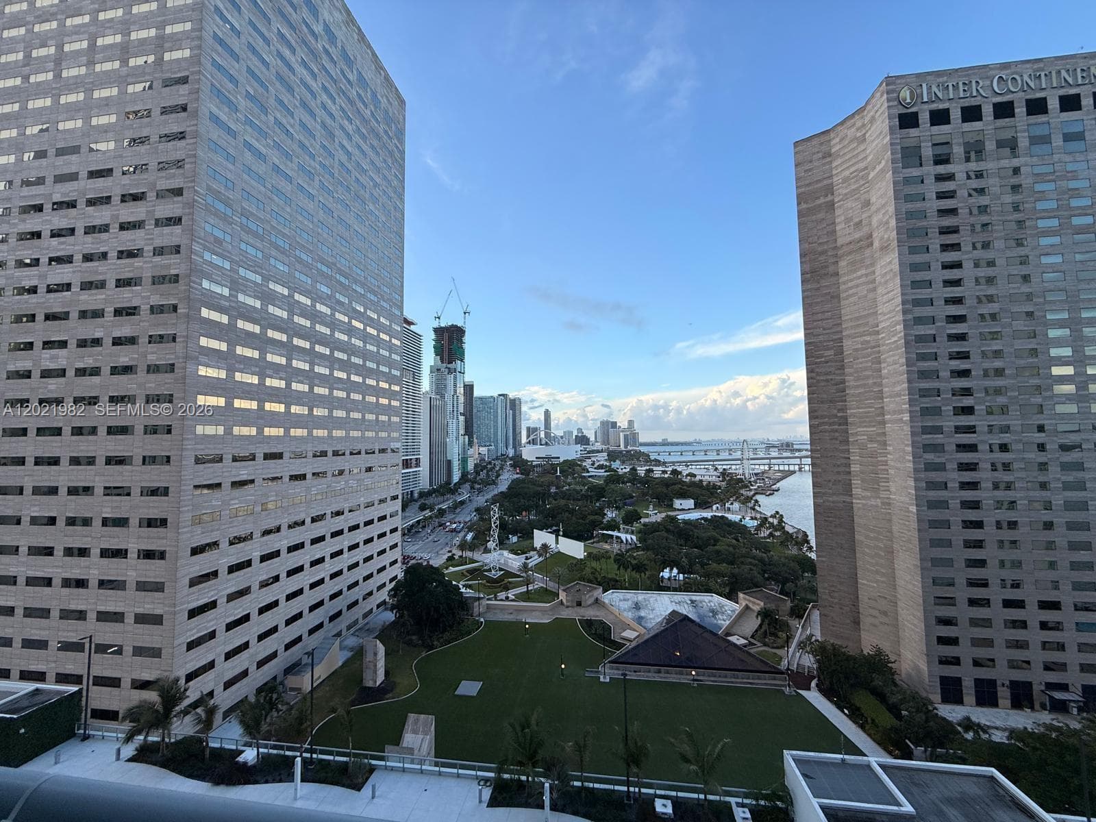 325 S Biscayne Blvd # 2024, Miami, FL 33131 photo 4