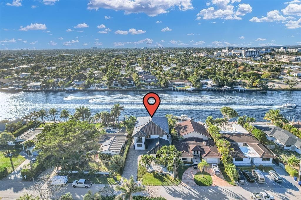 319 S Riverside Drive, Pompano Beach, FL 33062 photo 2